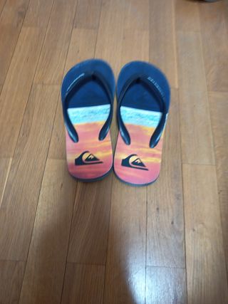 Chanclas Quiksilver playa