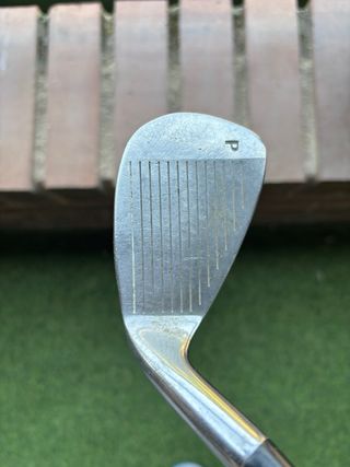 Palos golf us kids 57: Driver, híbrido y PW