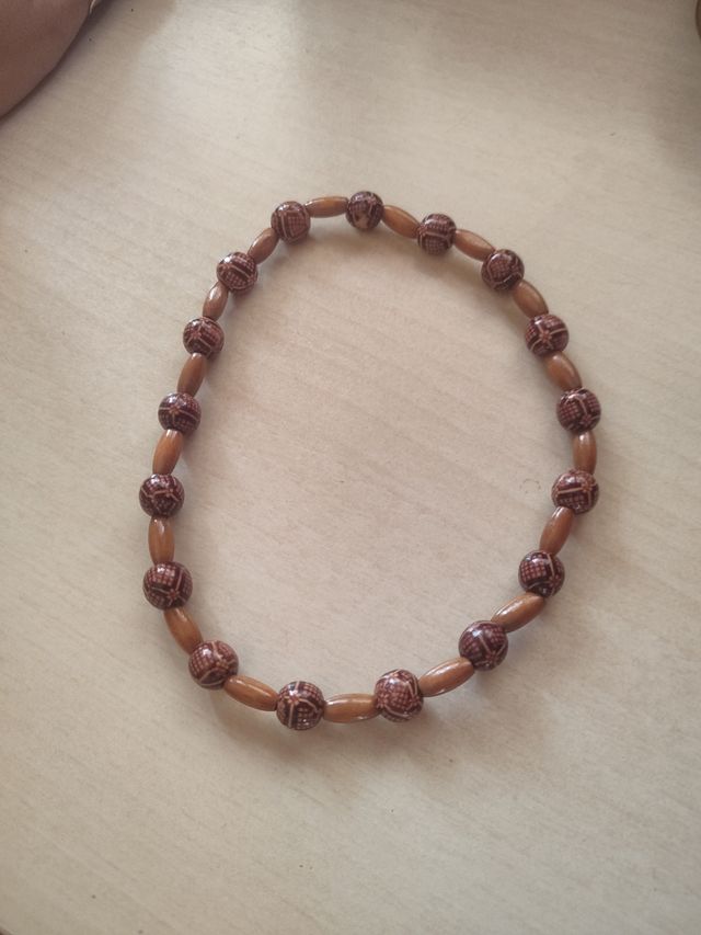 Collar cuentas madera marrón