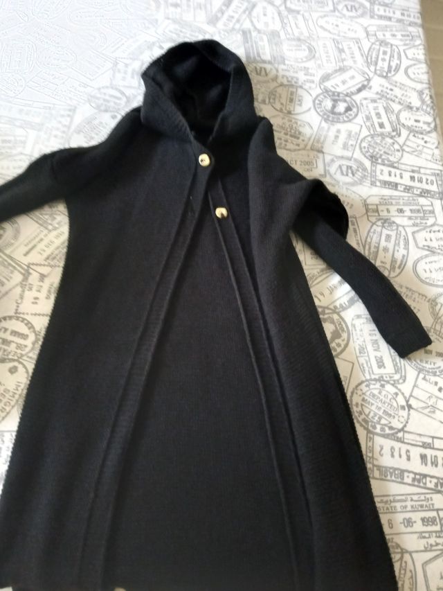 Felpa con cappuccio bianco e nero