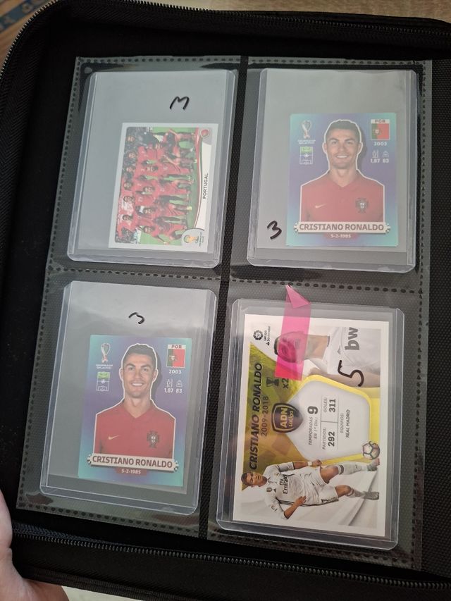 16 cromos Cristiano Ronaldo