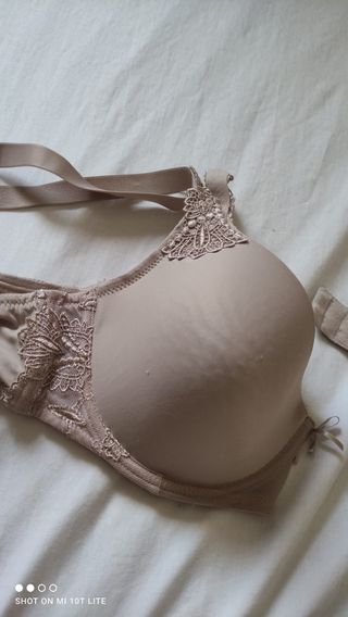 Sujetadores beige y blanco por 2.50