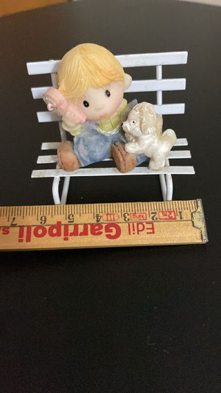 Sopramobile bimbo in ceramica