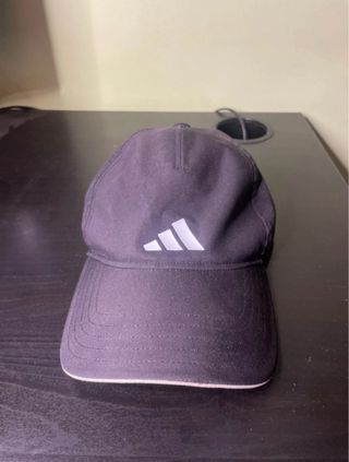 Gorra Adidas negra - Ajustable