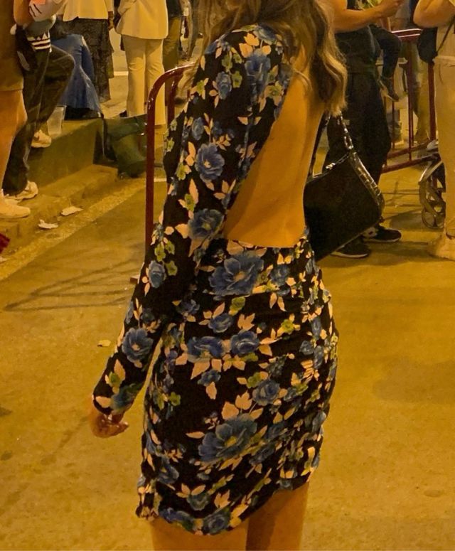 Vestido estampado floral de Zara