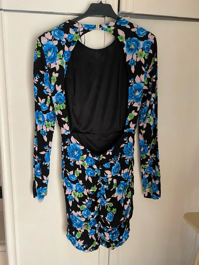 Vestido estampado floral de Zara