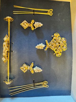 Aderezo fallera niña: oro y perlas