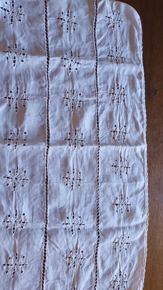 Runner bianco ricamato