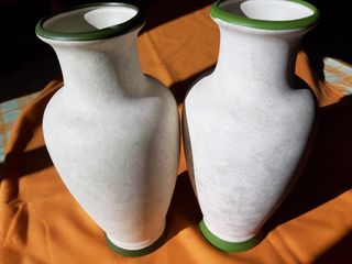 Vasi decorativi in gesso