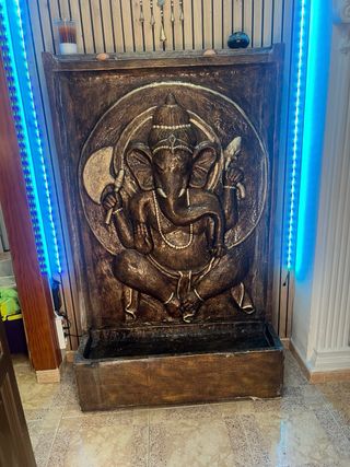 Fuente de agua Ganesha