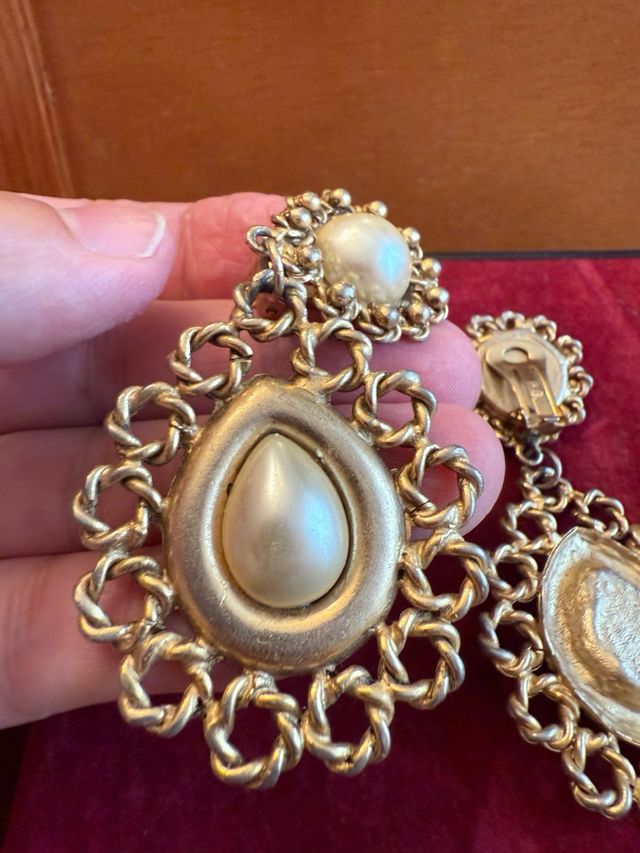 Pendientes dorados años 90 Marca PG