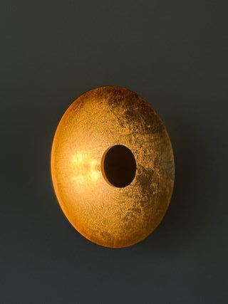 Aplique de pared dorado – Luz decorativa ambiente
