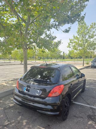 Peugeot 207 2007