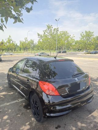 Peugeot 207 2007