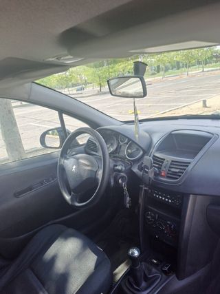 Peugeot 207 2007