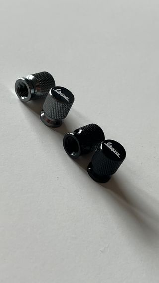 Pack tapones válvula rueda Vespa 