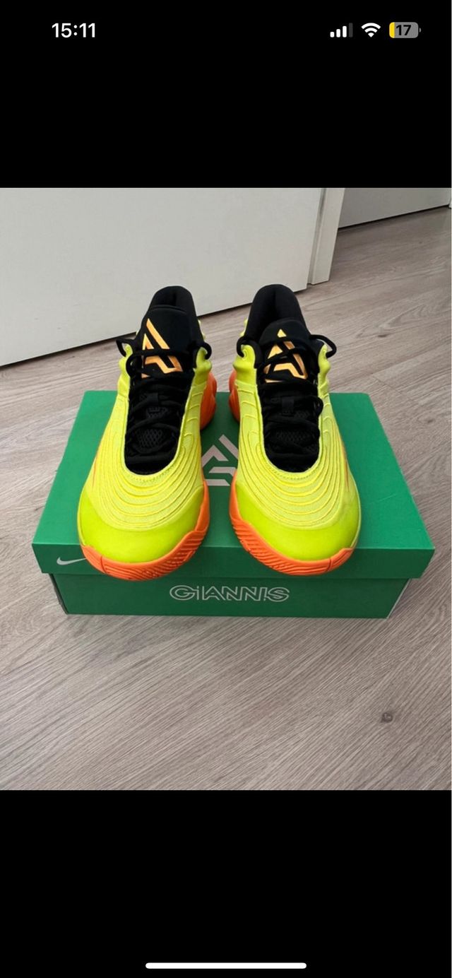 Zapatillas Giannis Nike - Talla 43
