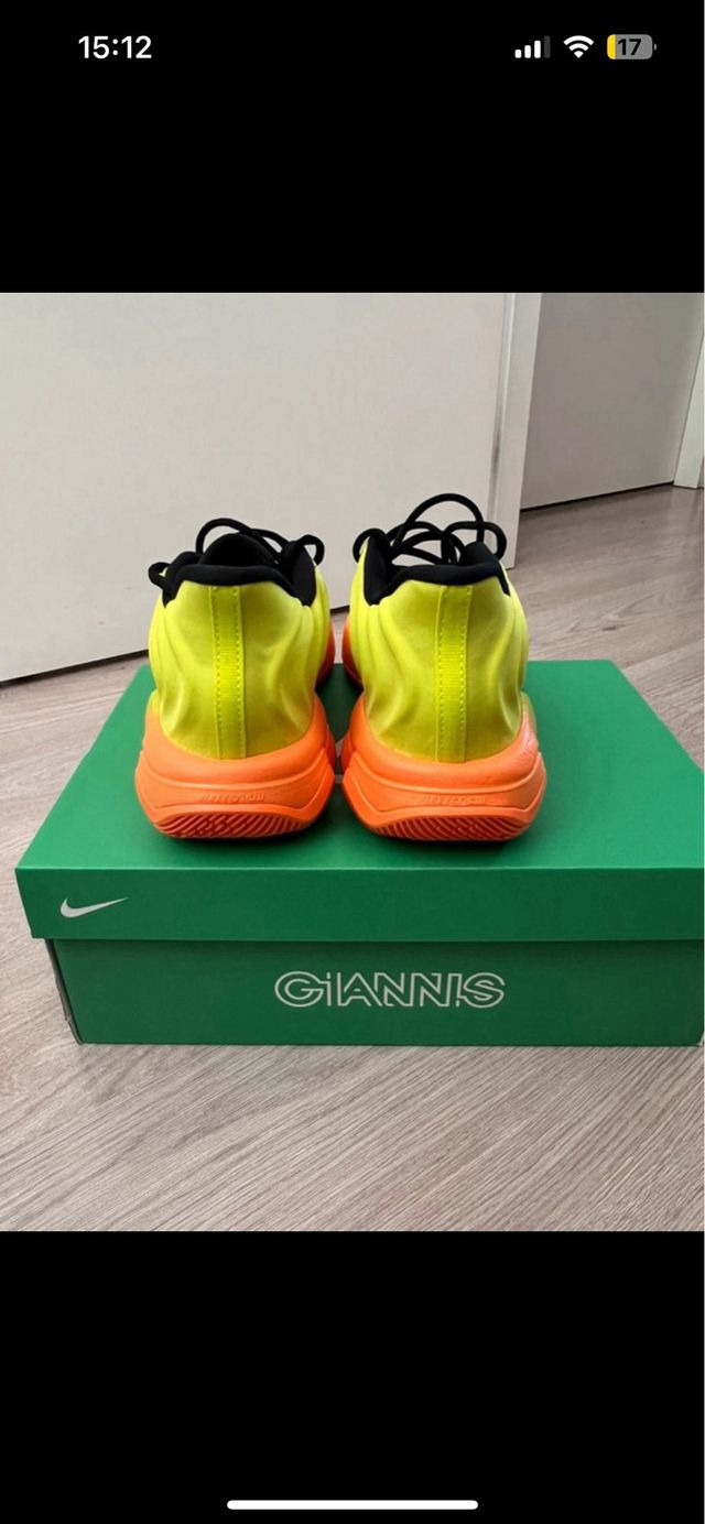 Zapatillas Giannis Nike - Talla 43