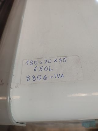 ARCÓN CONGELADOR DE 180 CM