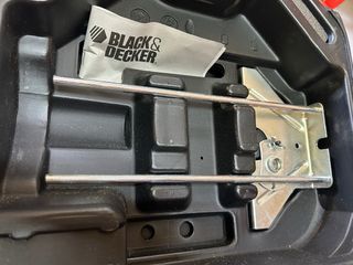 Fresadora Black&Decker KW850E 1100W