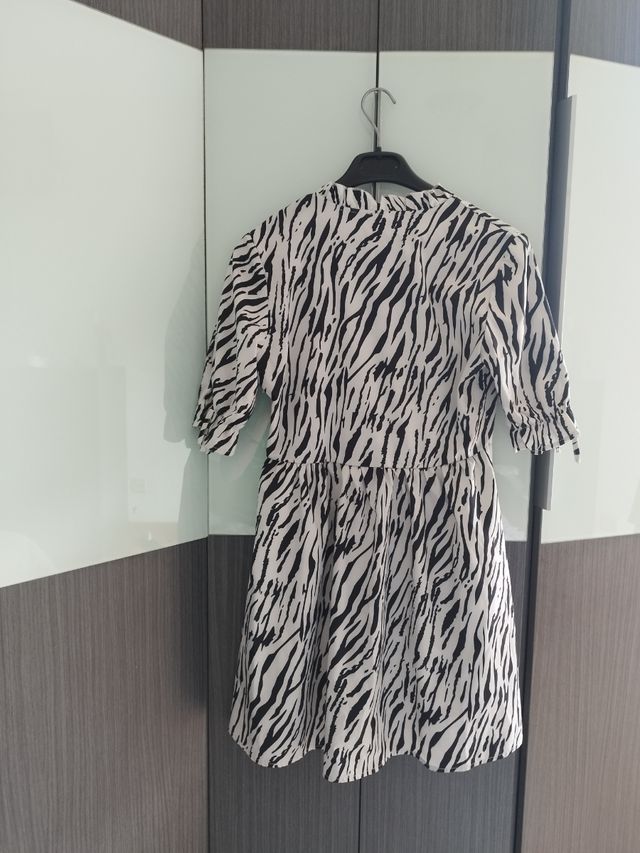 Vestido cebra blanco y negro