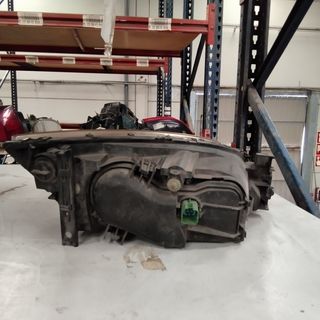 FARO IZQUIERDO FORD MONDEO 2000