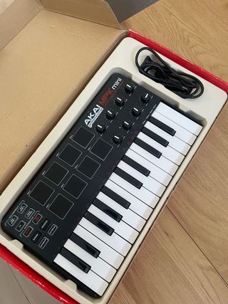 AKAI MPK mini Teclado