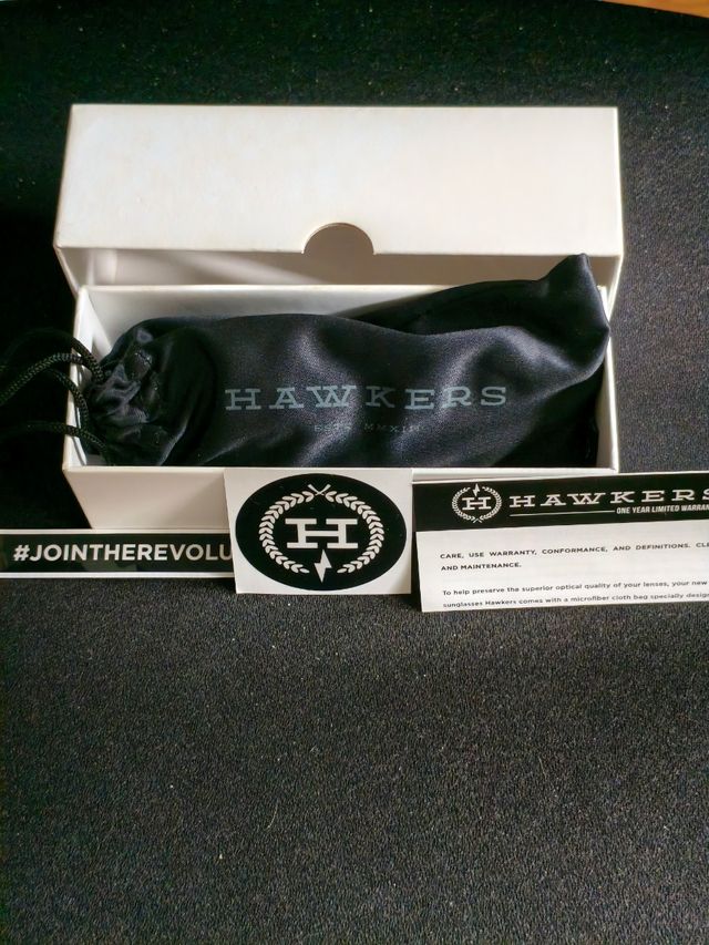 Gafas Hawkers - rojas y negras