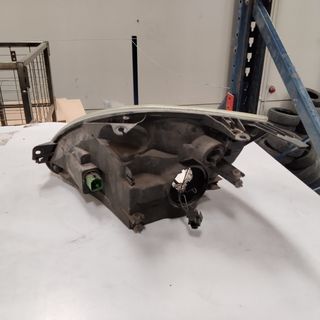 FARO IZQUIERDO FORD FIESTA 2004