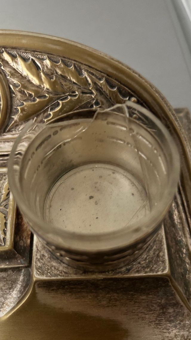 Antiguo juego de metal tintero