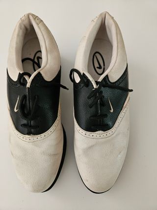 Zapatos golf Nike mujer - blancos y negros