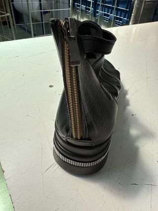 Sandalias negras + 2 pulseras mujer y hombre