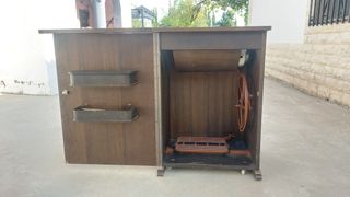 máquina de coser Sigma 170 automática, con mueble
