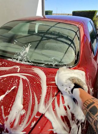 Limpieza al detalle de vehiculos a domicilio