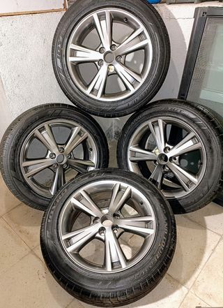 4 LLANTAS LEXUS CON NEUMÁTICOS Y EQUILIBRADAS.
