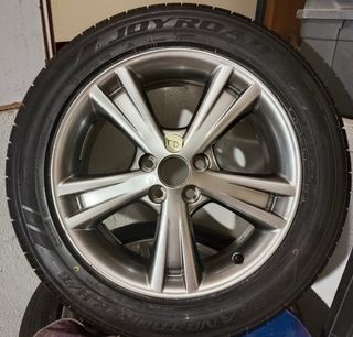 4 LLANTAS LEXUS CON NEUMÁTICOS Y EQUILIBRADAS.