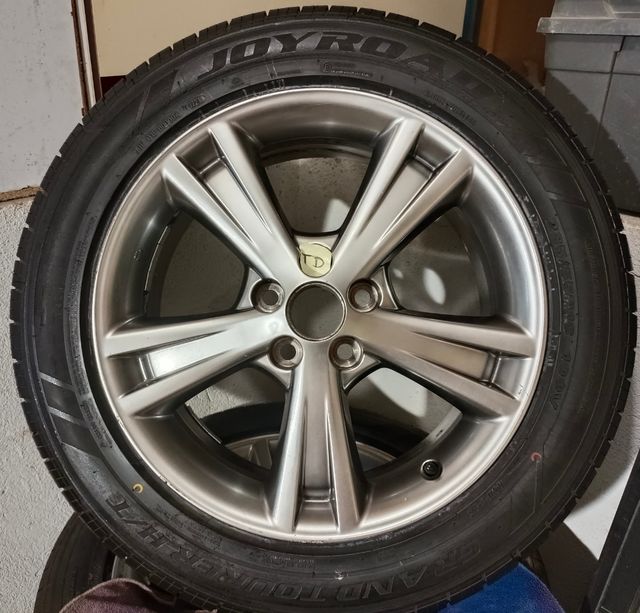 4 LLANTAS LEXUS CON NEUMÁTICOS Y EQUILIBRADAS.