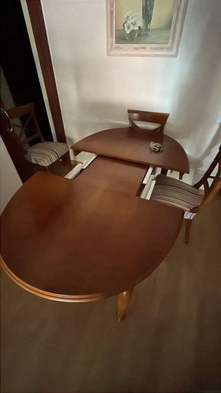 Mesa comedor ovalada + 4 sillas madera
