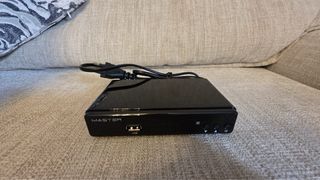 TV Sogo TFT LCD 42" negra + Adaptador TDT