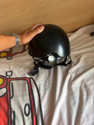 Casco y pantalones de equitacion 