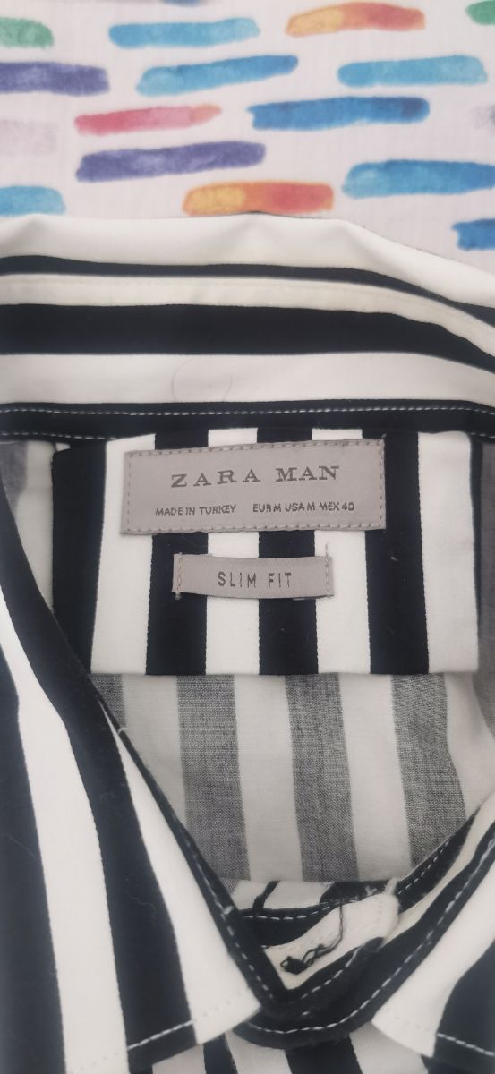 Camisa Zara Man rayas blancas y negras M
