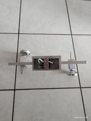 Faretti da parete in metallo - argento