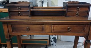 Scrivania artigianale in legno