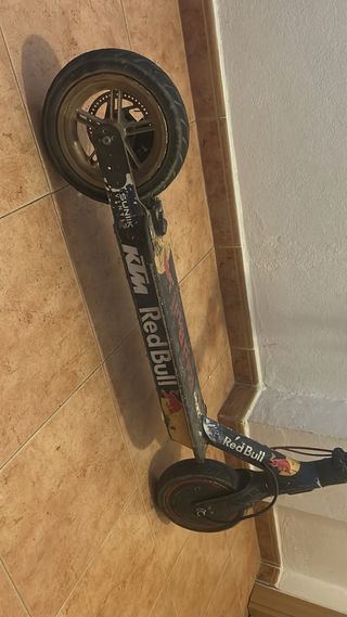Patinete eléctrico xiaomi KTM Red Bull
