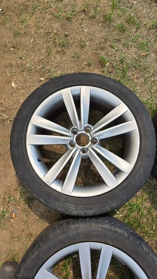 4 Llantas Seat Leon MK1 FR ( Flor )
