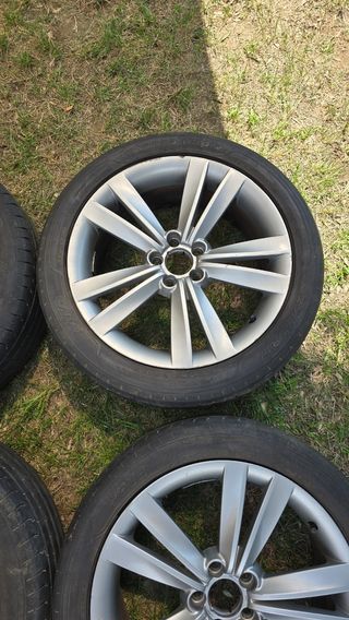 4 Llantas Seat Leon MK1 FR ( Flor )