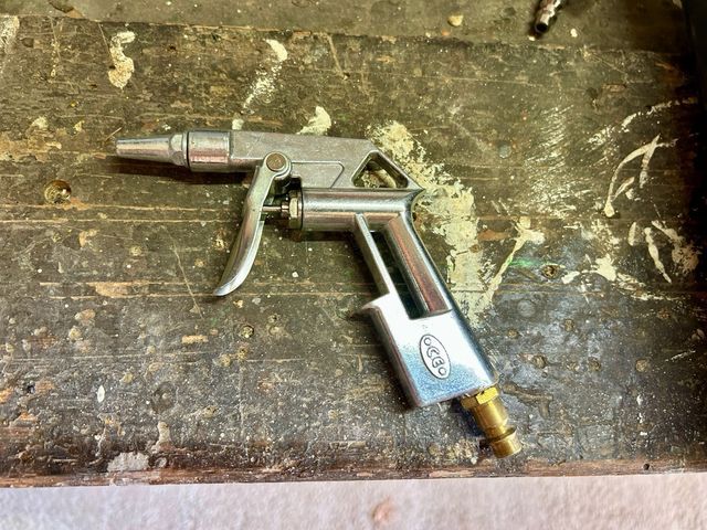 CONJUNTO 4 PISTOLAS COMPRESOR & VASOS