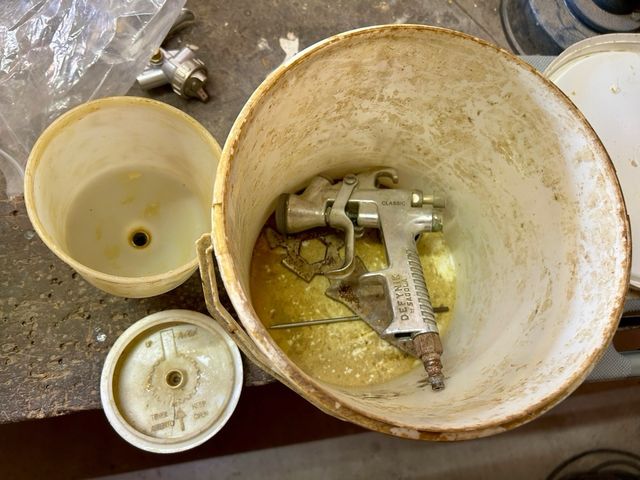 CONJUNTO 4 PISTOLAS COMPRESOR & VASOS