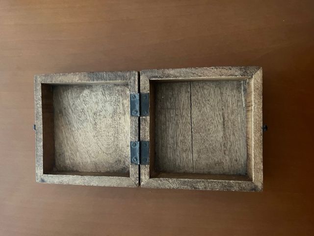 Caja madera tallada - Decorativa