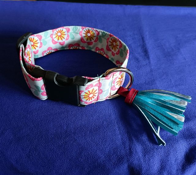 Collar perro flores multicolor
